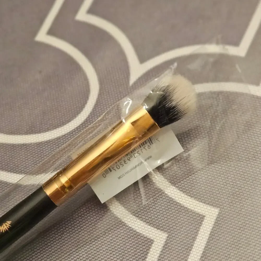 Crown Dual-Ended C8292 Pro Chisel Fluff / Precision Crease Brush